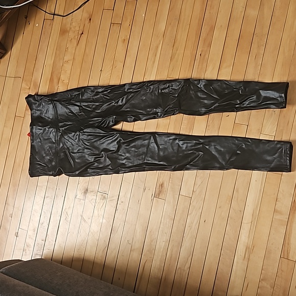 Spanx Faux Leather Leggings - Picture 2 of 5